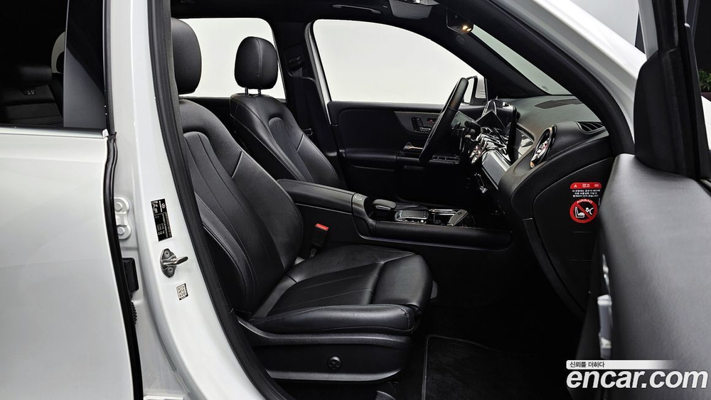 Mercedes-Benz GLB-Class X247 GLB200 d (08.2021)