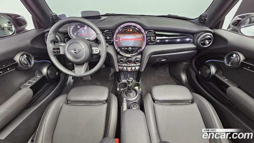 Mini Cooper Convertible Classic (08.2022)