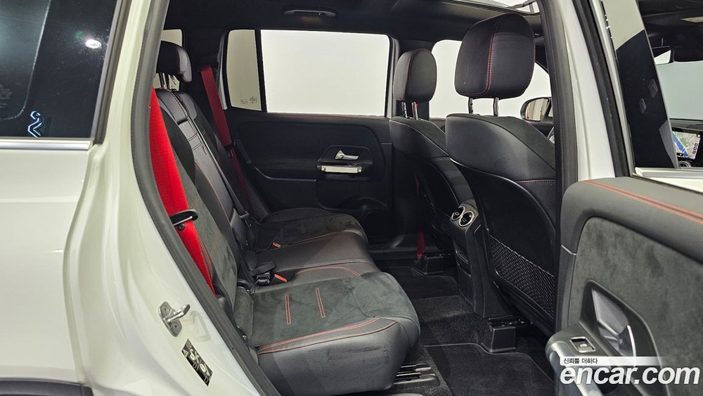 Mercedes-Benz GLB-Class X247 AMG GLB35 4MATIC (08.2023)