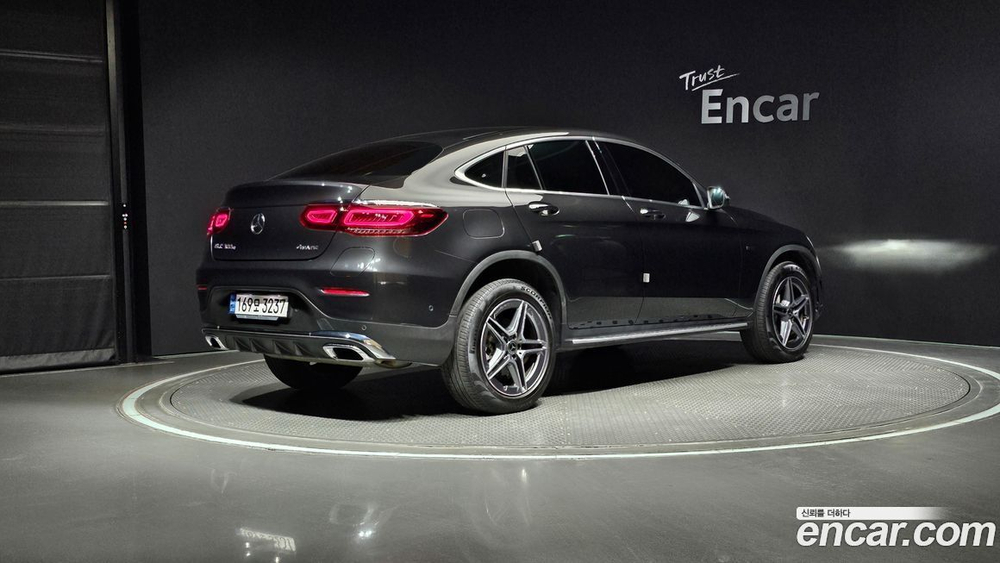 Mercedes-Benz GLC-Class X253 GLC300e 4MATIC Coupe (10.2021)