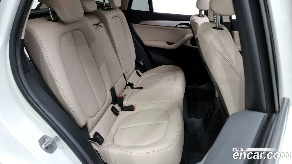 BMW X1 (F48) xDrive 20i Advantage (09.2020)