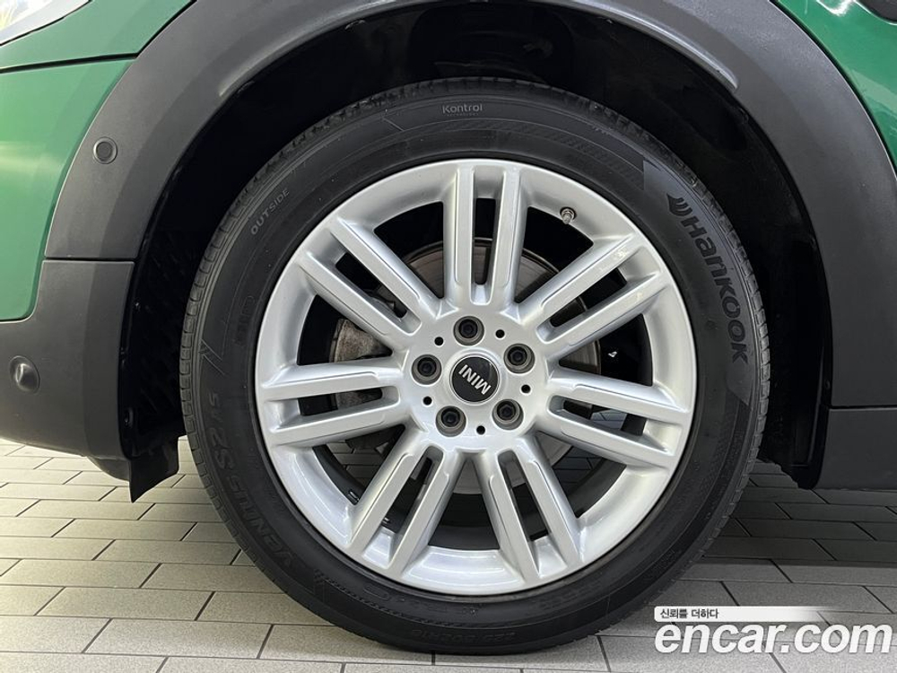 Mini Cooper Countryman HIGH (05.2020)