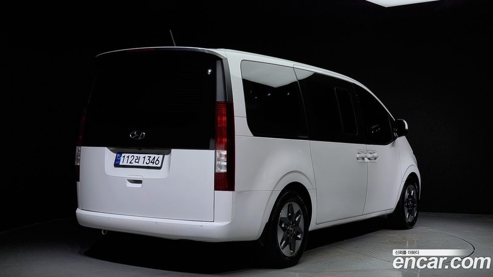 Hyundai Staria Tourer 9-и местный (07.2021)