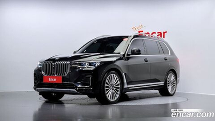 BMW X7 (G07) xDrive 40i Design Pure Excellence 6-и местный (05.2021)