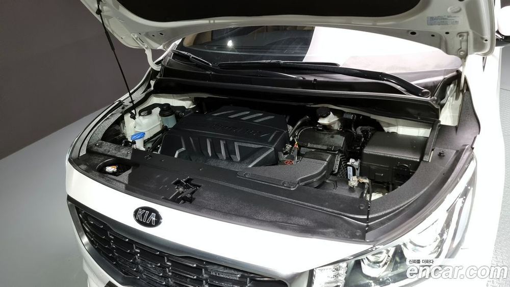 Kia The New Carnival (Sedona) 9-и местный High Limousine (03.2020)