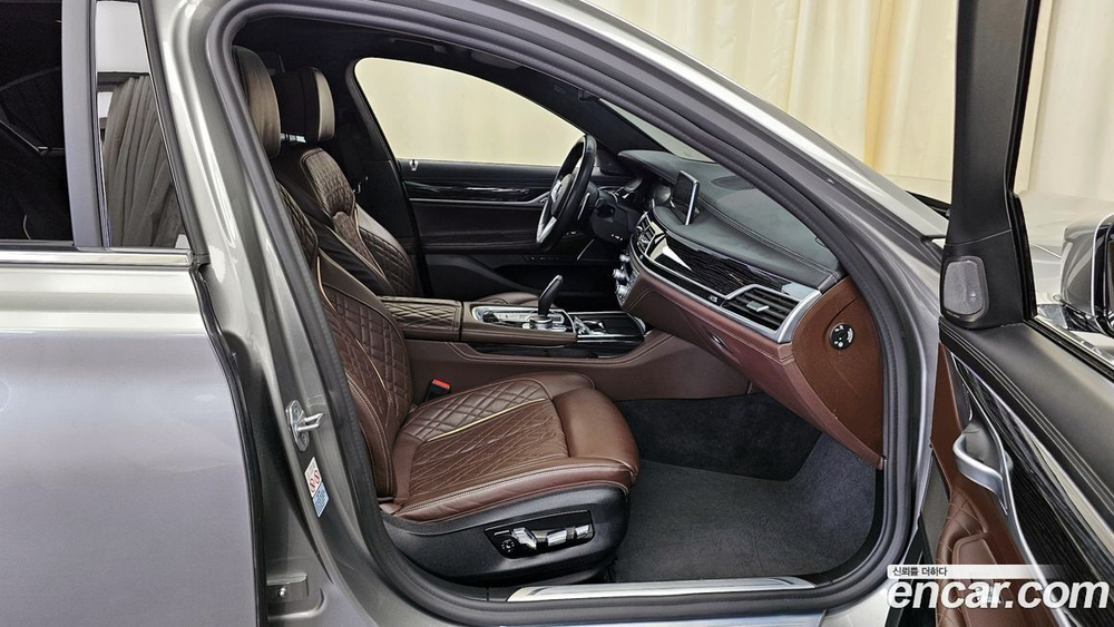 BMW 7 Series (G11) 730d xDrive M Sports (02.2021)