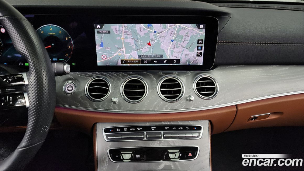 Mercedes-Benz E-Class W213 E350 4MATIC AMG Line (03.2021)