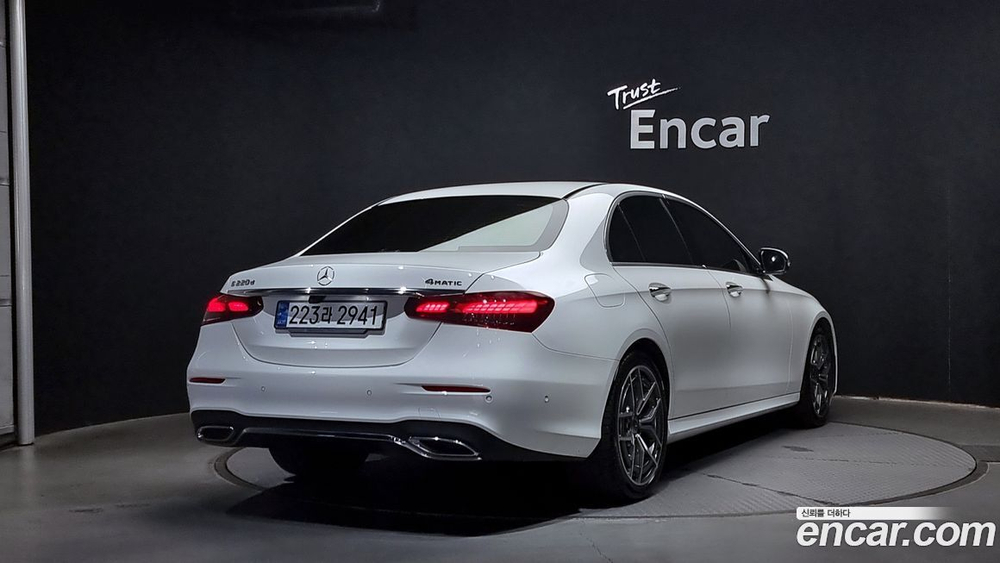 Mercedes-Benz E-Class W213 E220d 4MATIC AMG Line (07.2021)