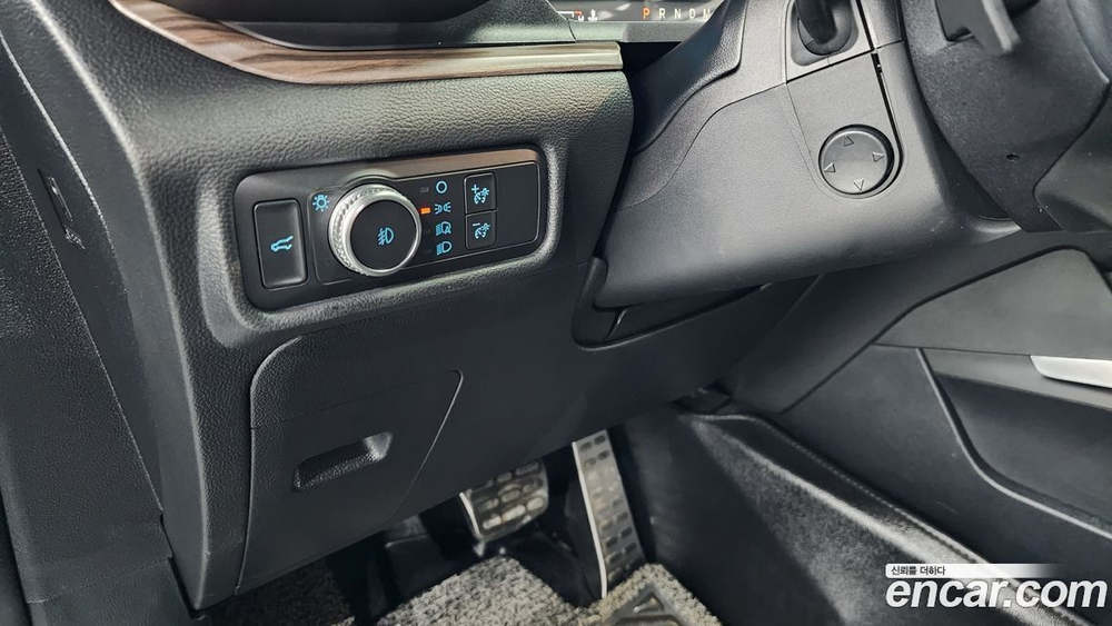 Ford Explorer 6 Generation 2.3 Limited 4WD (12.2019)