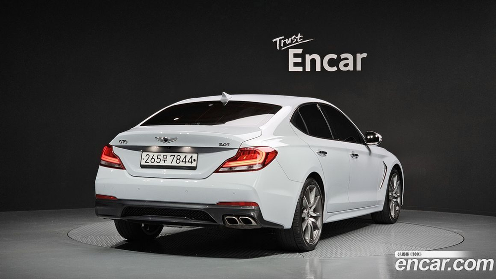 Genesis G70 2.0T (11.2019)