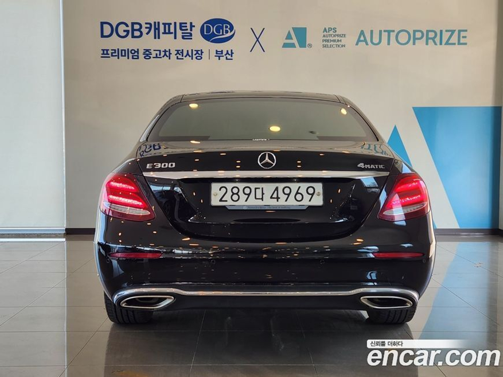 Mercedes-Benz E-Class W213 E300 4MATIC Exclusive (12.2019)