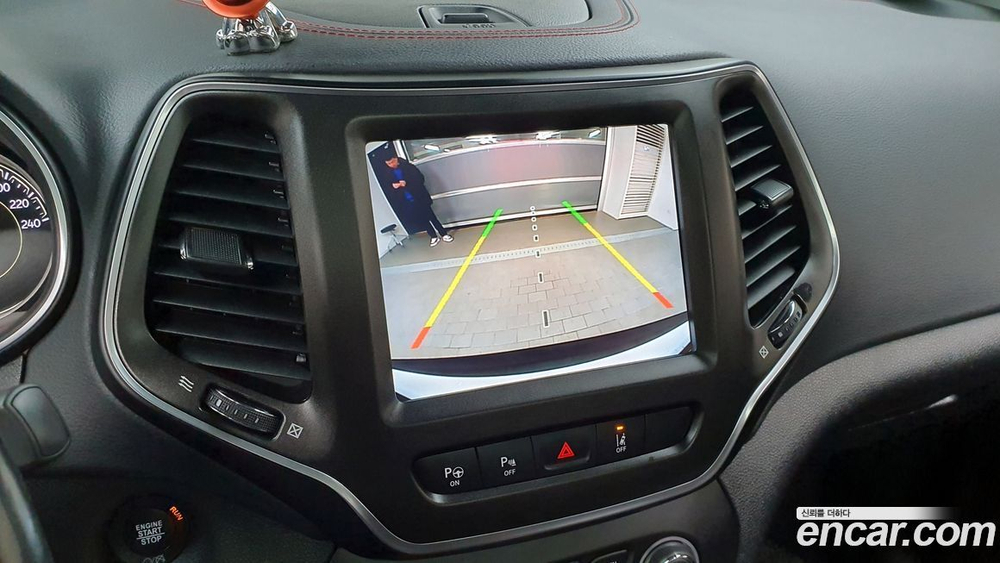 Jeep Cherokee (KL) 3.2 트레일호크 AWD (07.2020)