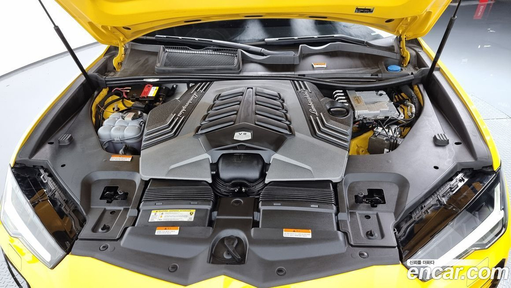 Lamborghini Urus 4.0 V8 (04.2021)