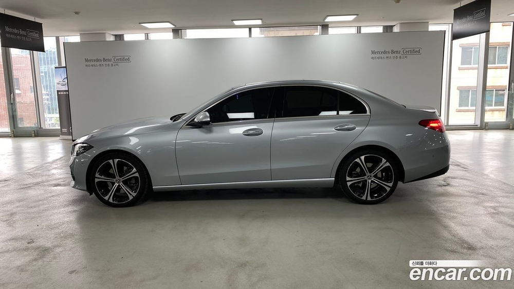 Mercedes-Benz C-Class W206 C300 4MATIC Avangarde (03.2023)