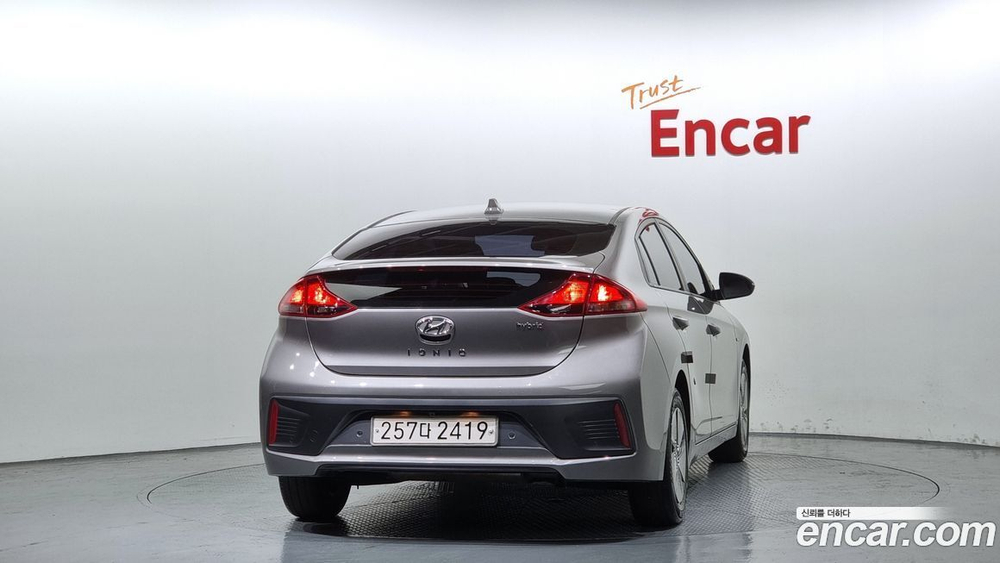 Hyundai The New Ionic Hybrid 1.6 HEV (09.2019)