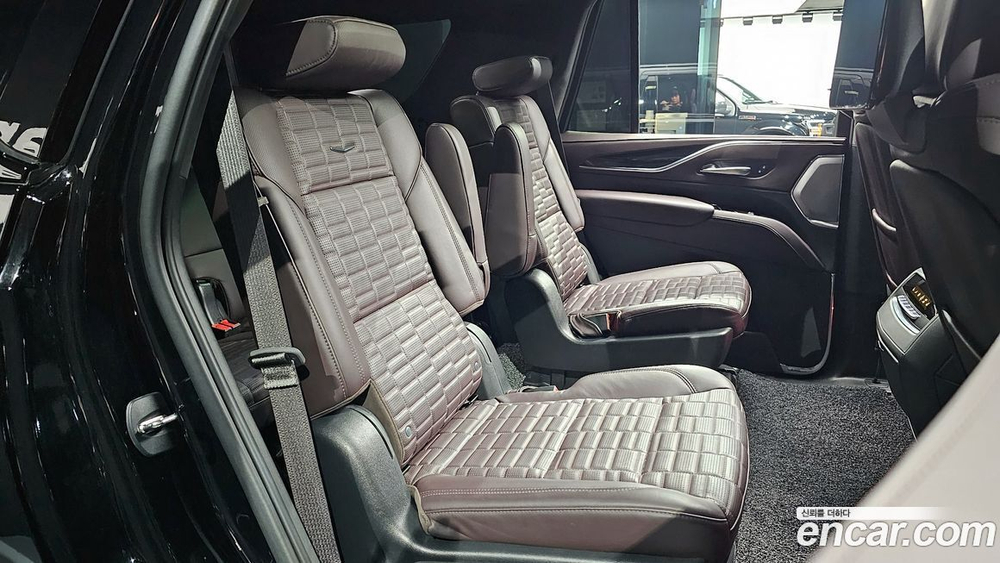 Cadillac Escalade 5 Generation 6.2 (01.2023)
