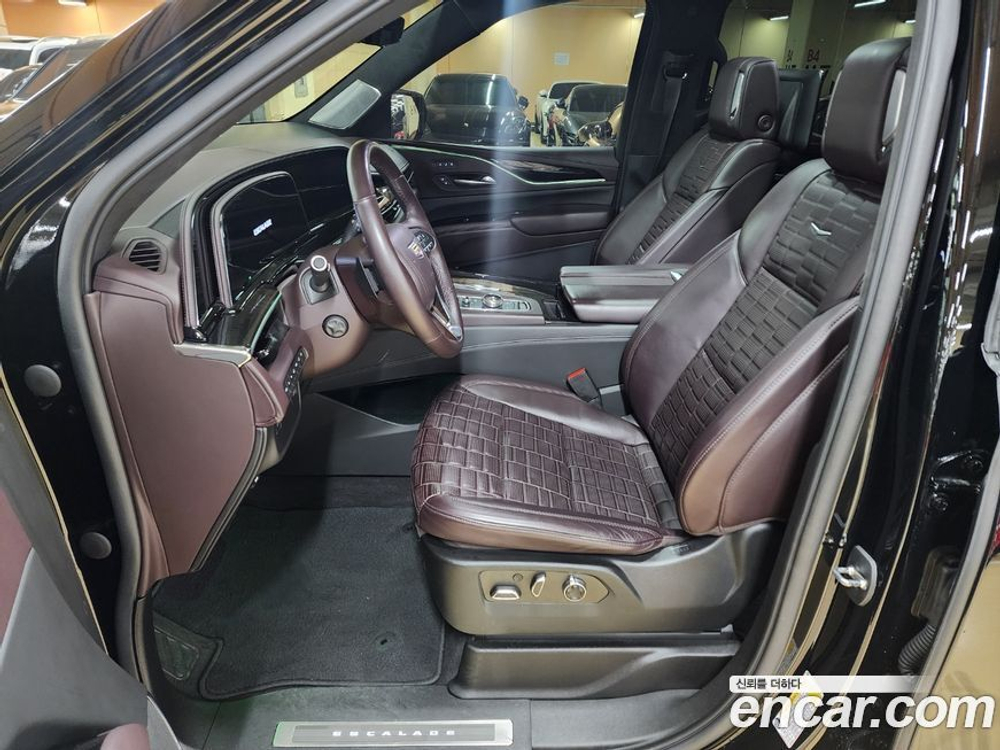 Cadillac Escalade 5 Generation 6.2 ESV (03.2022)