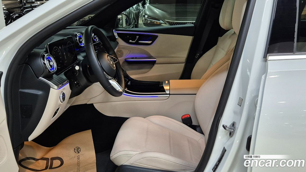 Mercedes-Benz C-Class W206 C200 4MATIC Avangarde (12.2022)