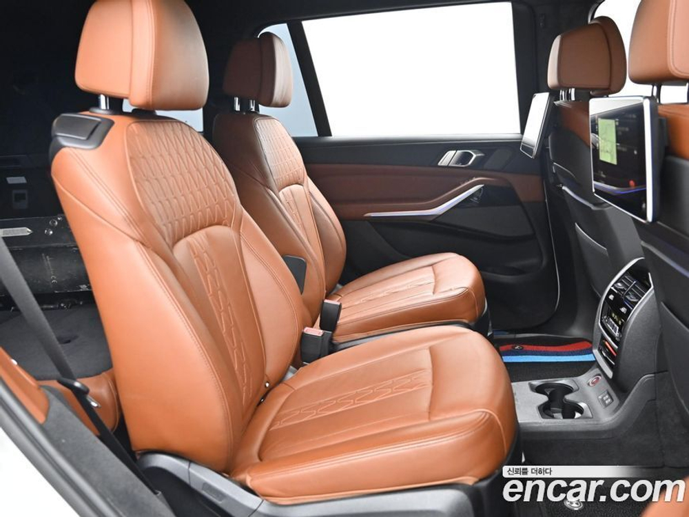 BMW X7 (G07) xDrive 30d M Sports 6-и местный (08.2020)