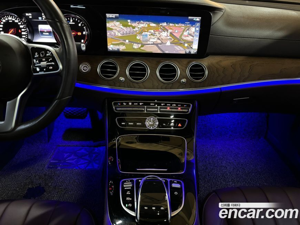 Mercedes-Benz E-Class W213 E220d 4MATIC Exclusive (04.2020)