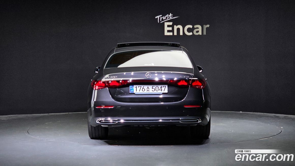 Mercedes-Benz E-Class W214 E300 4MATIC Exclusive (04.2024)