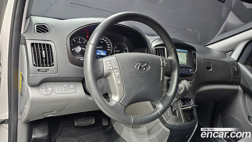 Hyundai The New Grand Starex Van 3-х местный (06.2020)