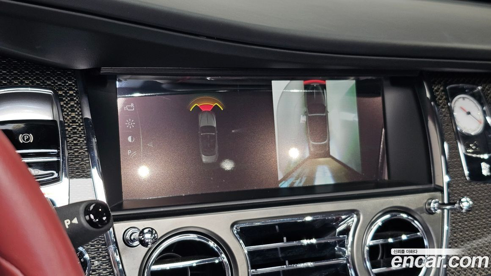 Rolls-Royce Dawn 6.6 V12 Черный Badge (06.2020)