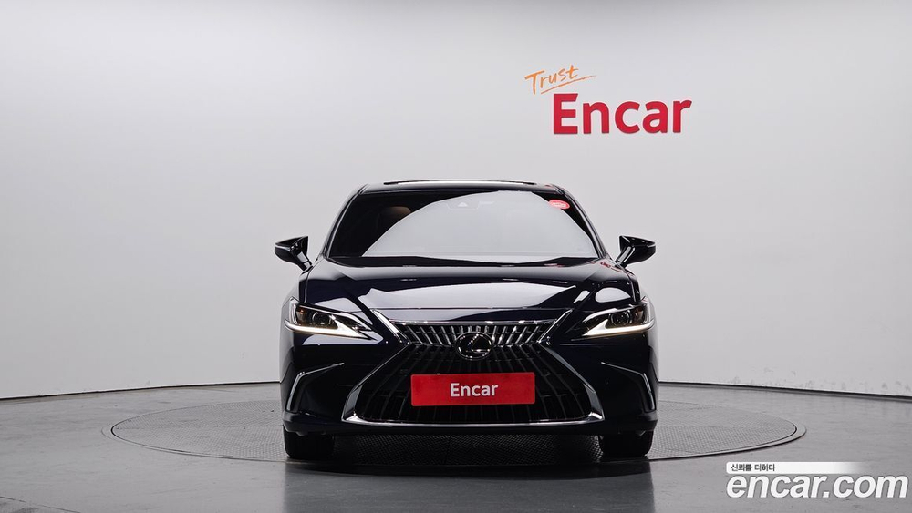 Lexus ES300h 7 Generation Luxury Plus (11.2023)