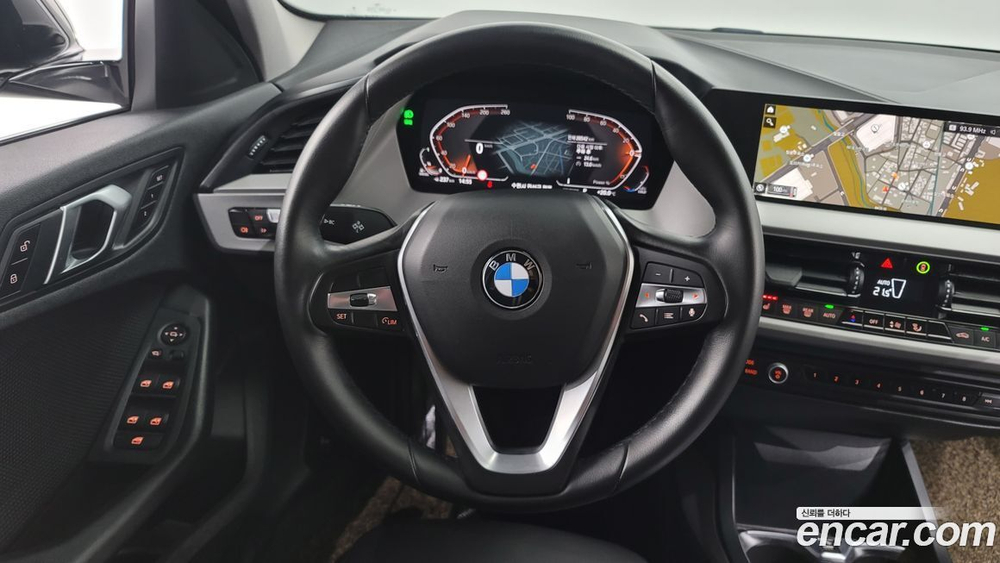 BMW 1 Series (F40) 118d Joy (04.2021)