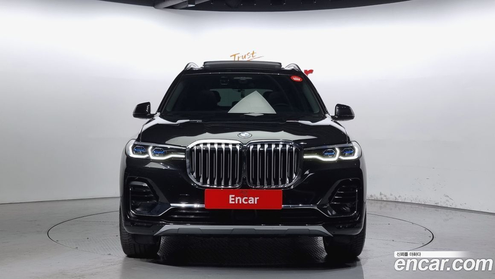 BMW X7 (G07) xDrive 40i Design Pure Excellence 7-и местный (02.2021)