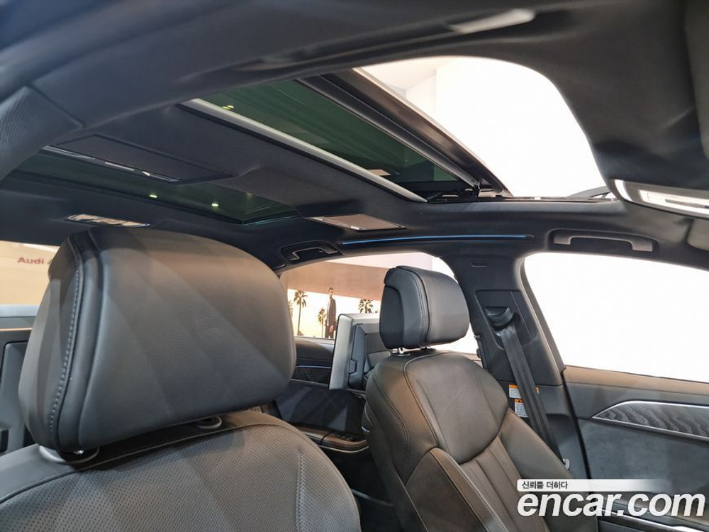Audi A8 (D5) 55 TFSI Quattro Premium LWB (12.2022)