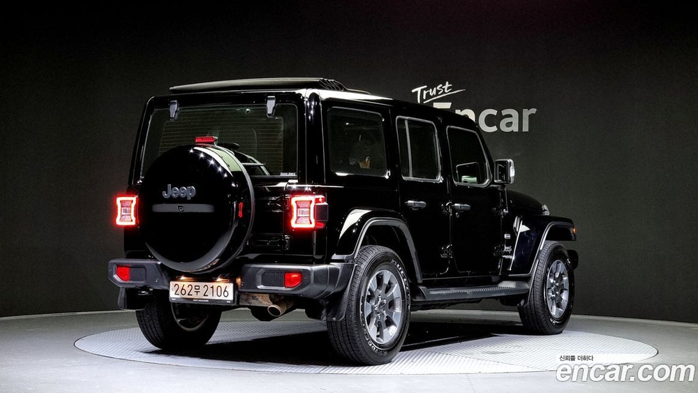 Jeep Wrangler (JL) 2.0 Overland Power Top 4 двери (12.2021)
