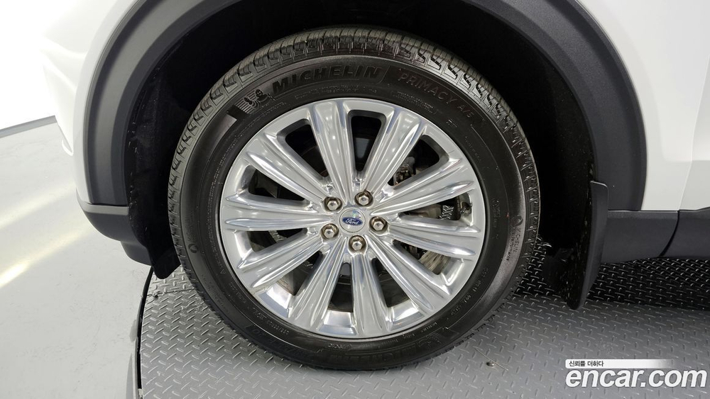 Ford Explorer 6 Generation 2.3 Limited 4WD (01.2020)