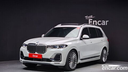 BMW X7 (G07) xDrive 40i Design Pure Excellence 6-и местный (03.2021)