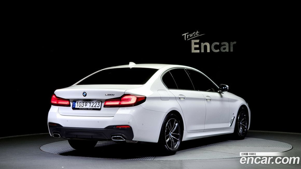 BMW 5 Series (G30) 520i M Sports (02.2023)
