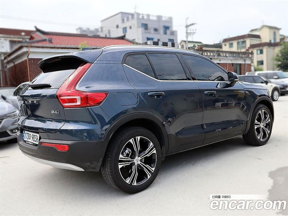 Volvo XC40 B4 Inscription (10.2020)