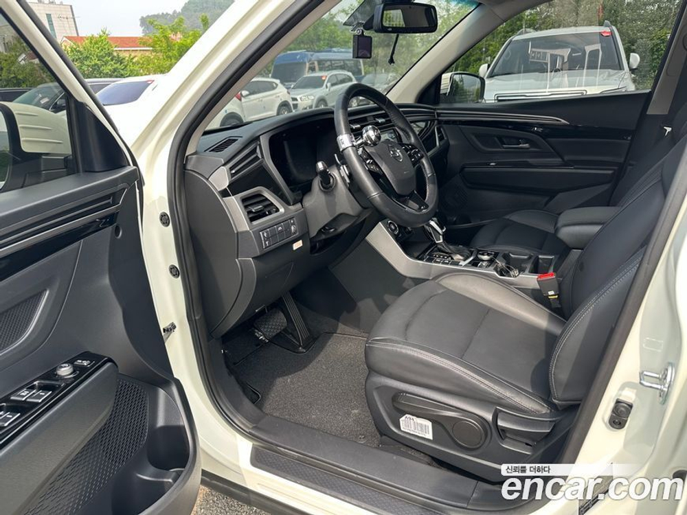 KG Mobility (Ssangyong) Beautiful Korando Бензин 1.5 2WD C5 (10.2020)