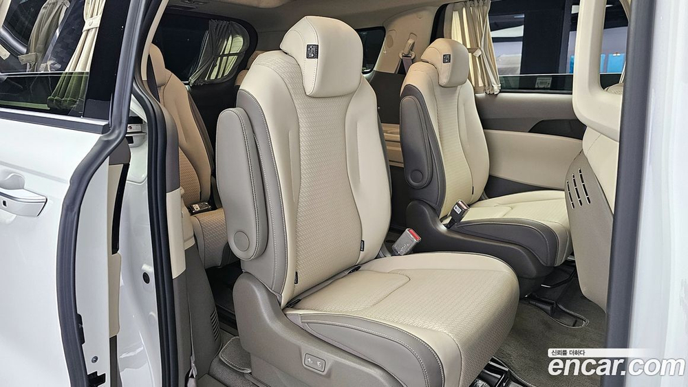 Kia Carnival (Sedona) 4 Generation Бензин 9-и местный High Limousine (01.2022)