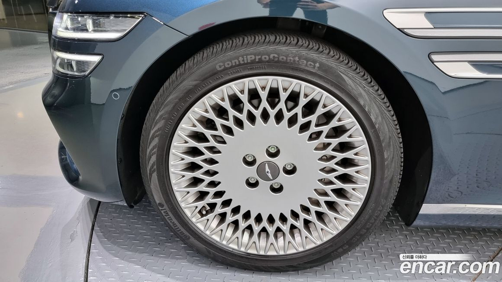 Genesis G80 (RG3) Бензин 2.5 Turbo AWD (11.2022)