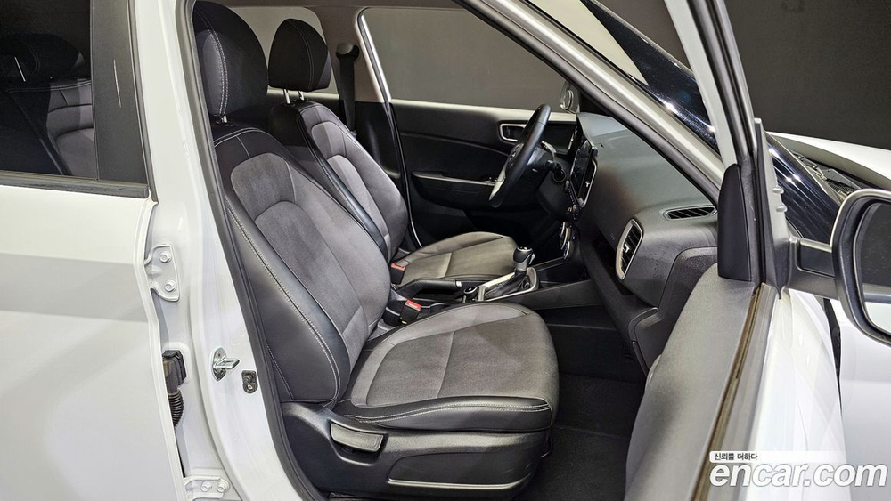 Hyundai Venue 1.6 Modern (06.2020)