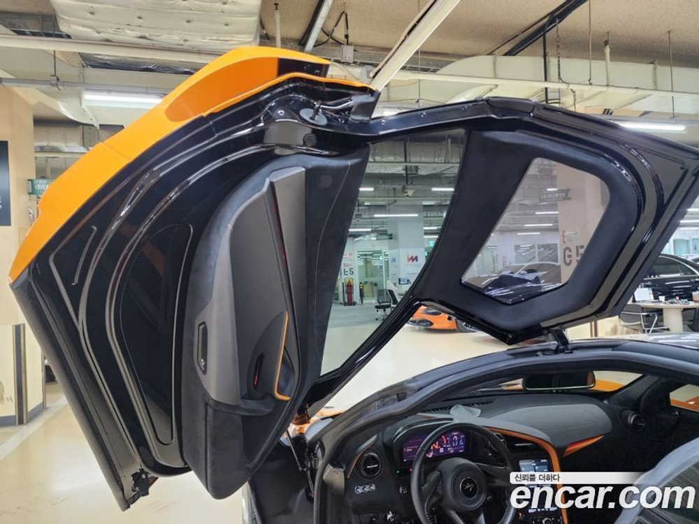 McLaren 720S 4.0 Coupe (12.2019)