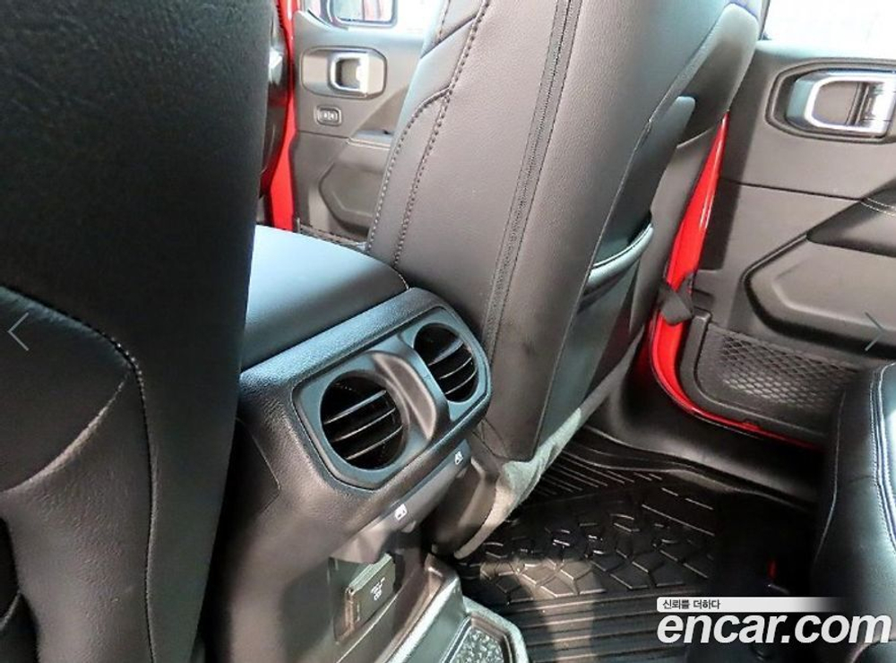 Jeep Wrangler (JL) 2.0 Overland Power Top 4 двери (04.2021)