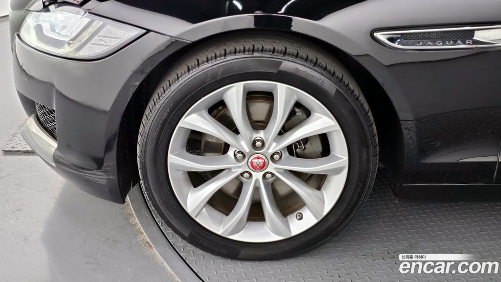 Jaguar XF (X260) 20d Portfolio AWD (11.2019)