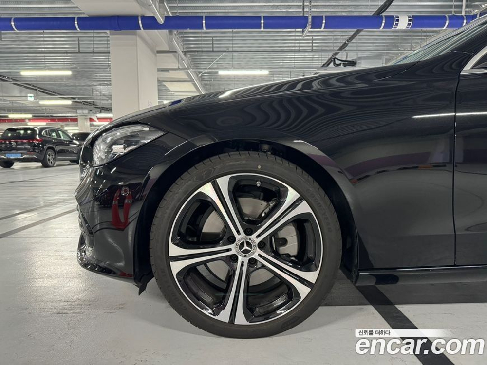 Mercedes-Benz C-Class W206 C300 4MATIC Avangarde (01.2024)