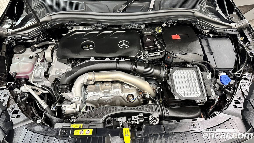 Mercedes-Benz GLA-Class H247 GLA250 4MATIC (02.2024)