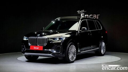 BMW X7 (G07) xDrive 40i Design Pure Excellence 7-и местный (03.2021)