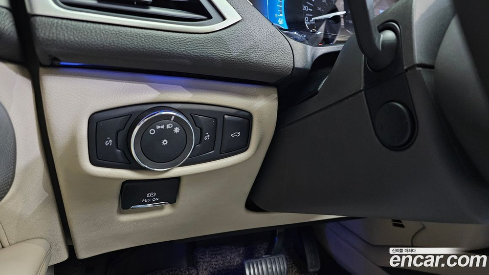 Lincoln New MKZ Hybrid (09.2020)