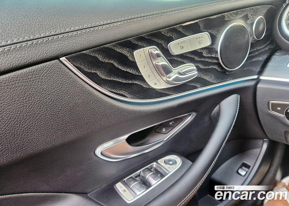 Mercedes-Benz E-Class W213 E220d Cabriolet (12.2019)