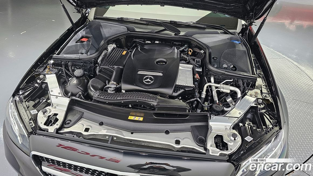 Mercedes-Benz E-Class W213 E250 Avangarde (09.2020)