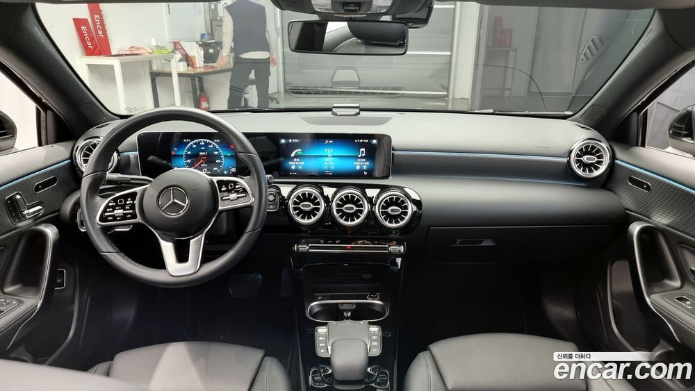 Mercedes-Benz A-Class W177 A250 4MATIC Sedan (09.2020)